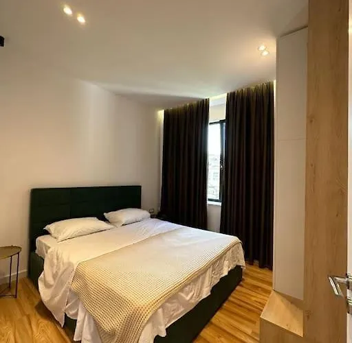 Sunrise ティラナ